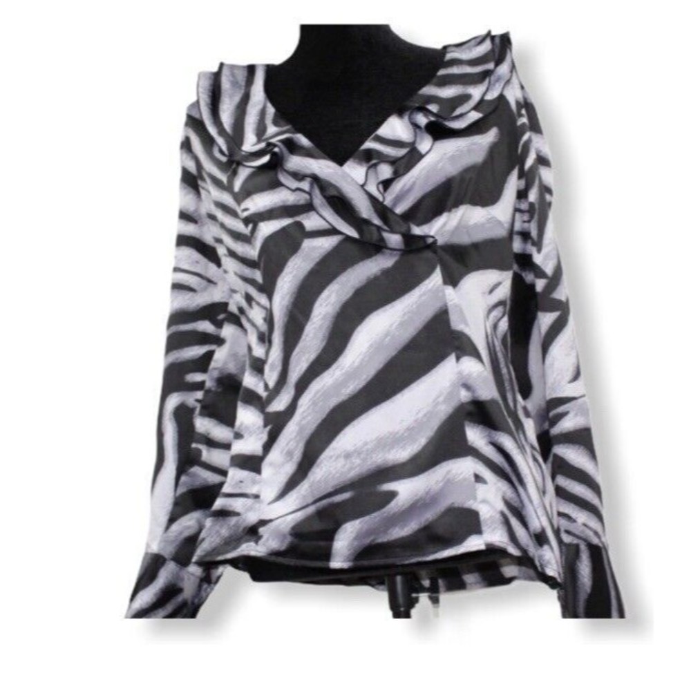 East Fifth Animal Print Top Black & White Size M